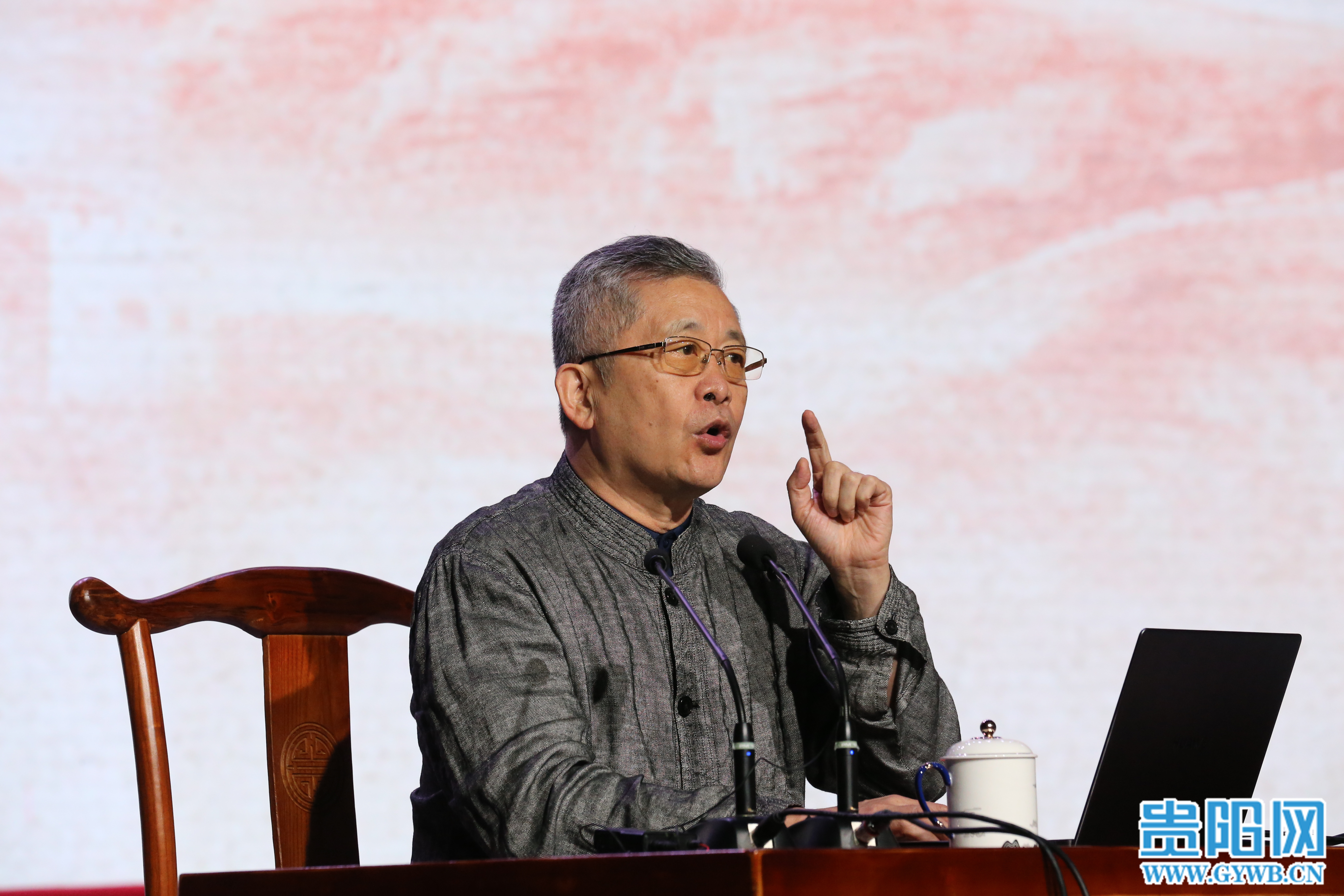 国家一级指挥于海在贵阳孔学堂深情讲述国歌背后的故事