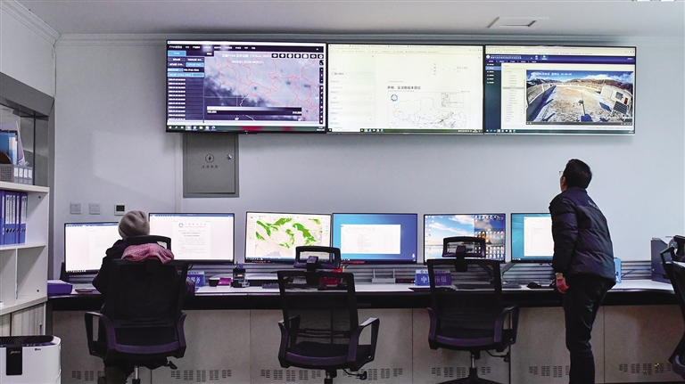 
  西藏气象高质量发展取得阶段性成效

  全区地面气象观测站点增至1221个