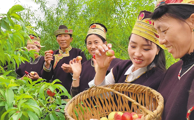 “桃花源”里故事新