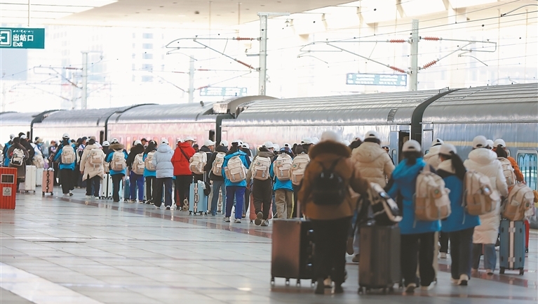 学子返乡 暖心护航