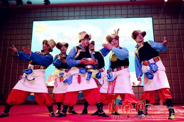 贡嘎县举办“爱我家乡•和美贡嘎”文艺巡演