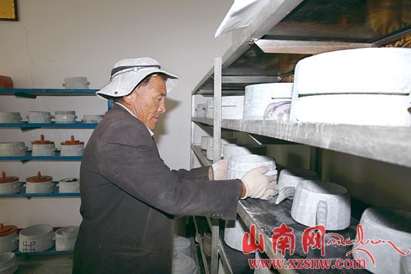 加查县索囊村：石锅助民富