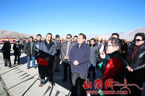贡嘎杰德秀特色小城镇示范点项目启动