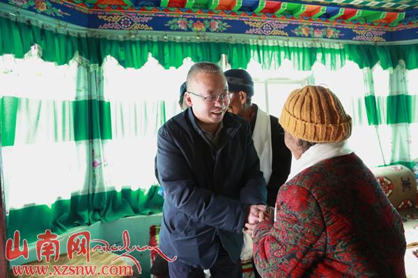 张永泽在桑日看朋友走亲戚