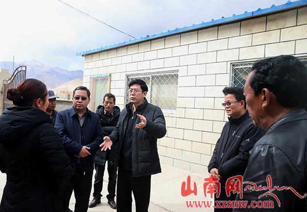 姜杰：突出重点项目 做大做强特色优势产业