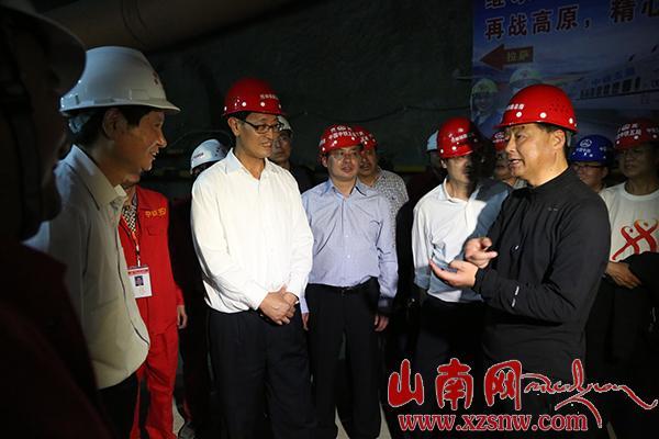 卢春房在山南市考察调研拉林铁路建设