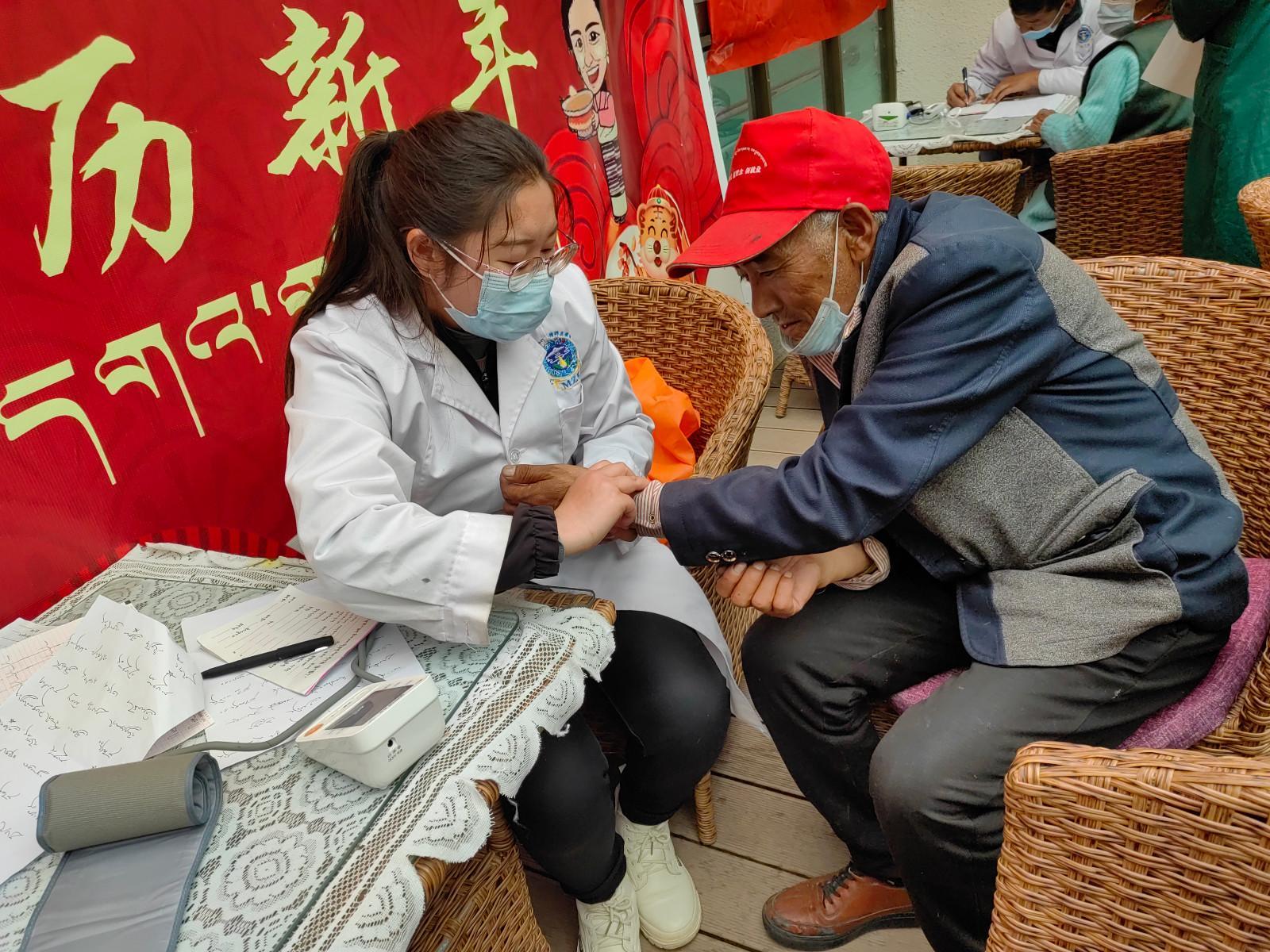 活动现场 (2).jpg