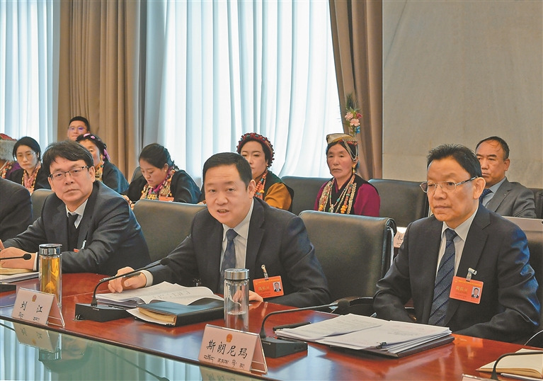 刘江参加日喀则代表团审议时强调 抢抓机遇 主动作为 确保“十五五”开好局起好步